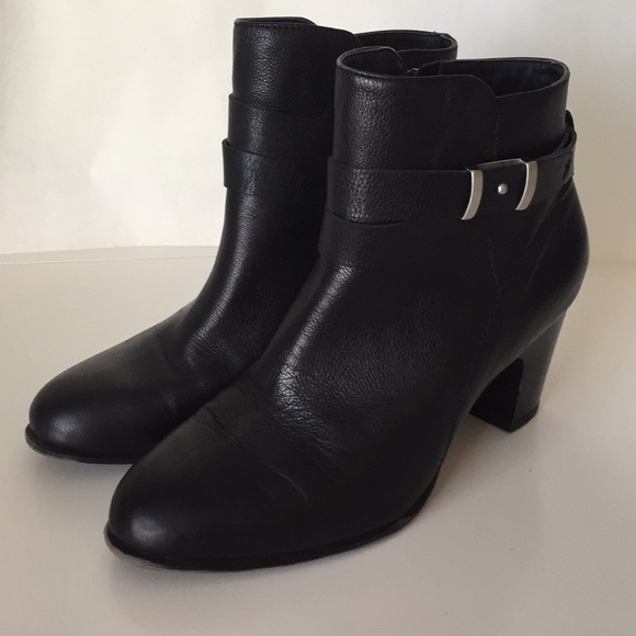 Giani Bernini Shoes - Gianni Bernini Leather booties